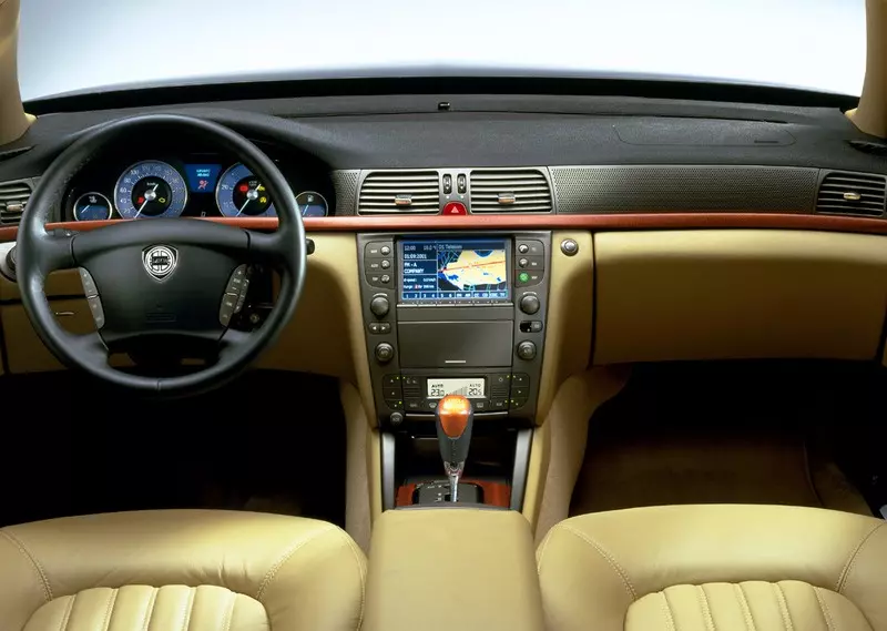 Lancia thesis gps 04 picture